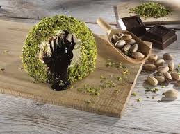 TARTUFO DI PIZZO AL PISTACCHIO